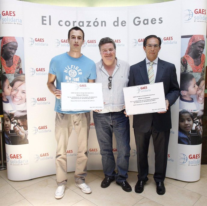 GAES entrega audífonos a Manresa y Estudiantes