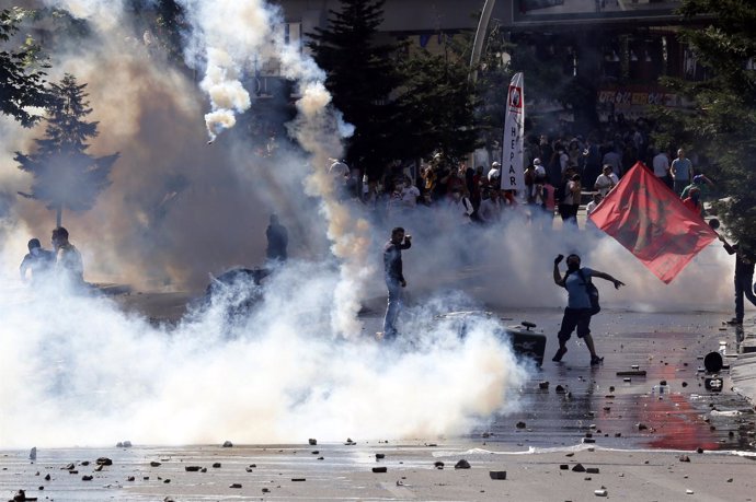 Disturbios tras una manifestación en Turquía
