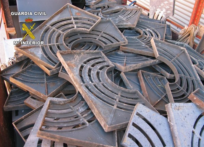 La Guardia Civil detiene a ocho personas por robos de material de construcción 