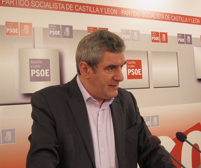 El secretario del PSOE de Castilla y León, Julio Villarrubia.