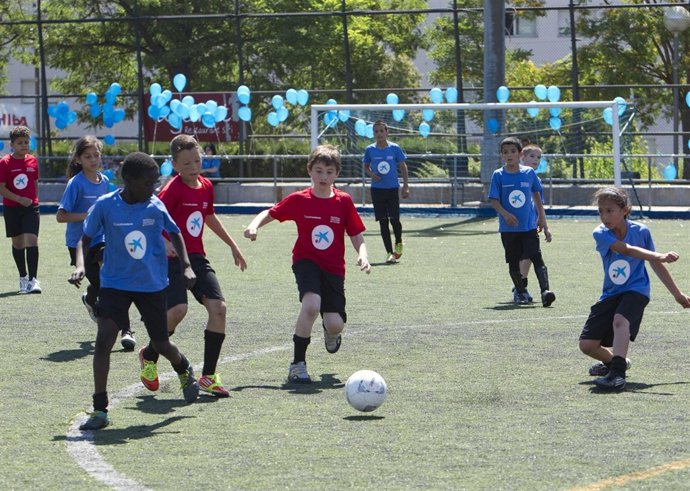Niños en riesgo de exclusión participarán en el 'Día del Voluntario' de La Caixa