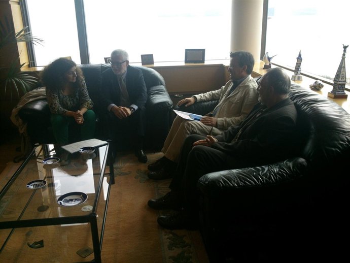 Xavier Vence con el rector de A Coruña