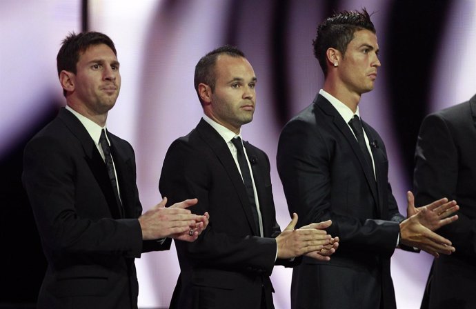 Messi, Iniesta y Cristiano Ronaldo, nominados al FIFA Balón de Oro 2012