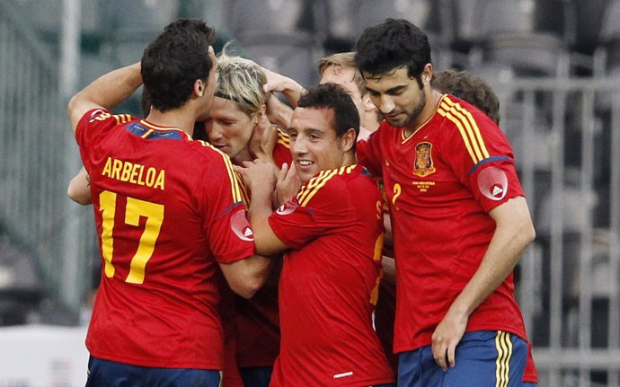 España Celebra El Primer Gol De Torres Ante Corea Del Sur