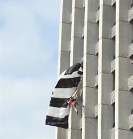 Accidente de la saltadora María Steinmayr en el Hotel Bali de Benidorm