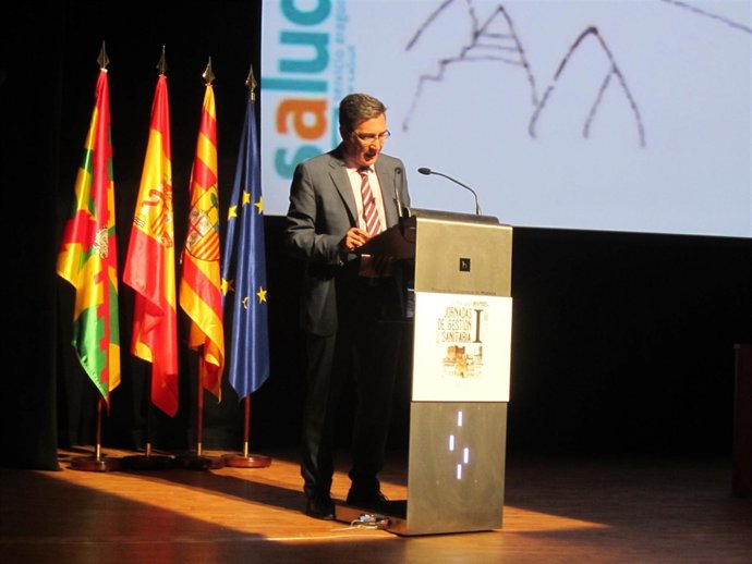 Oliván en la inauguración de las I Jornadas de Gestión Sanitaria.