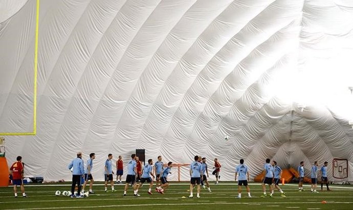 La Selección en Miami a las instalaciones cubiertas de los Miami Dolphins.