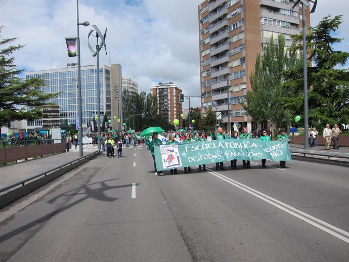 La manifestación sale de la Plaza del Milenio.
