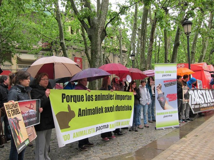 Protesta en Pamplona contra la tauromaquia