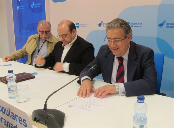 Juan Ignacio Zoido, en Granada