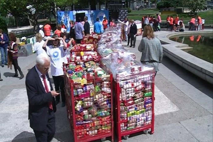 Campaña de recogida de alimentos no perecederos