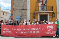 Cayo Lara espera que Rajoy haya dado en Peñíscola "instrucciones para que dimitan unos cuantos imputados del PP"