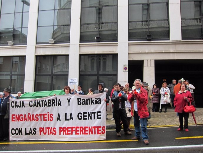 Protesta de las preferentes en Cantabria 