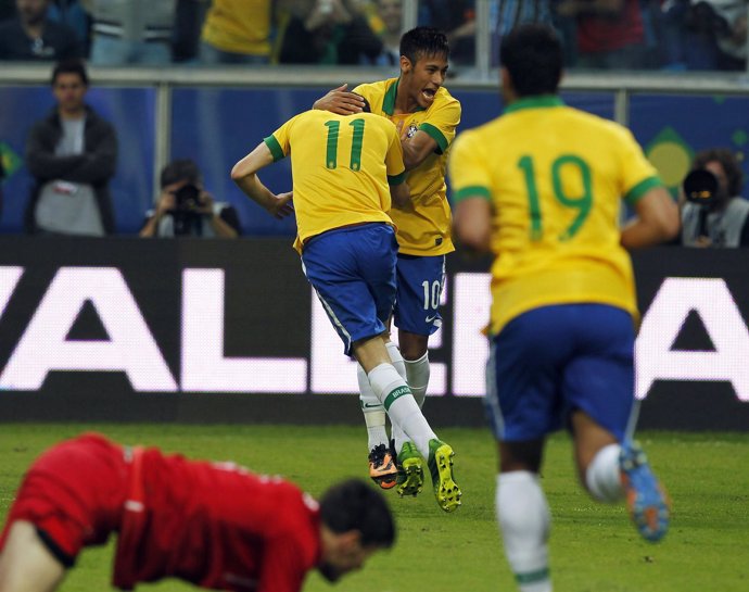 Brasil suma moral para la Confederaciones con un triunfo (3-0) sobre Francia