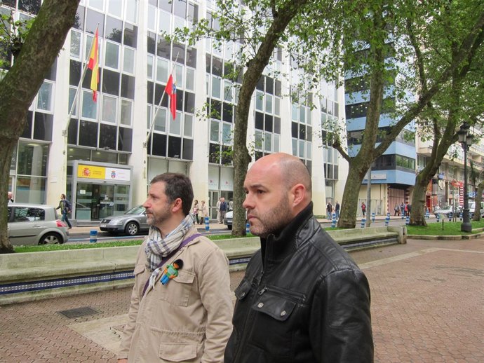 Representantes sindicales frente a Educación