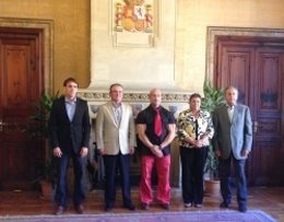 Xisco Serra con miembros del Consell de Mallorca