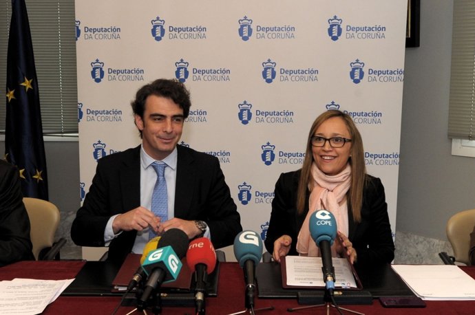 Diego Calvo y la conselleira de Facenda en A Coruña                         