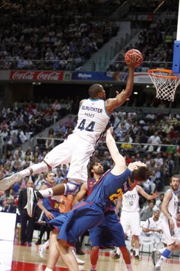 Marcus Slaughter en el Real Madrid - FC Barcelona Regal