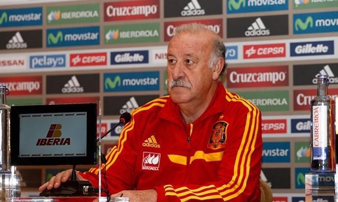 El seleccionador español Vicente del Bosque en rueda de prensa