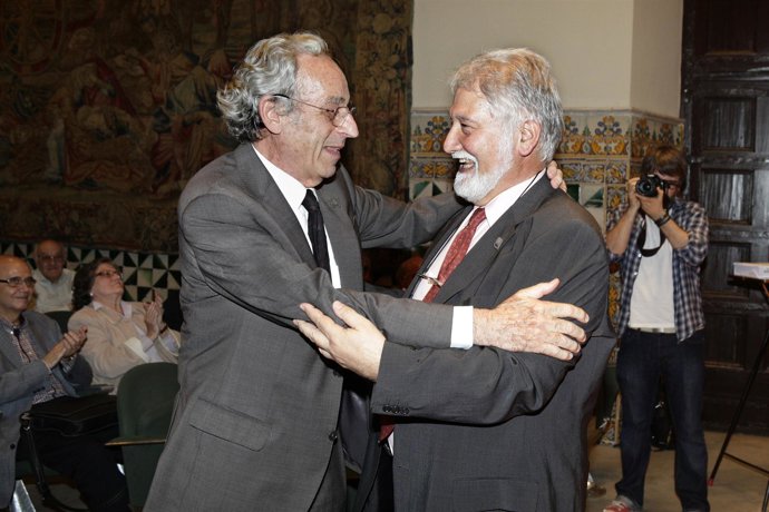 Salvador Giner, Joandomènec Ros (IEC)