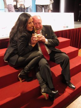 María y Ángel Cuadrado con el premio de Oro de Concurso de Pinchos