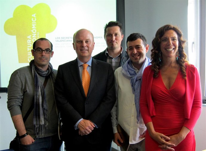 Buch con los cocineros J.Bretón, K.Moya, R.Camarena y Cuchita Lluch.