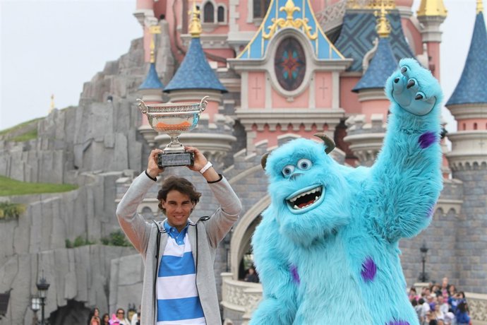 Rafael Nadal presents his 8th Rolland Garros Trophy at Disneyland Paris in Marne