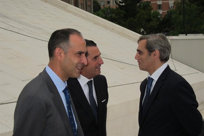 Alberto Lago Y Jacobo Cosmen, De Jovellanos XXI