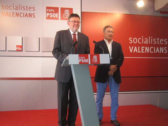 Ximo Puig y Paco Molina en una rueda de prensa