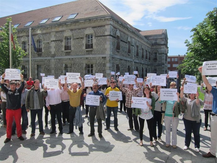 Concentración de trabajadores de la administración de Justicia