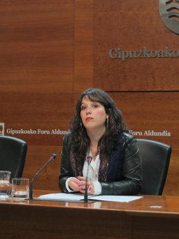 La portavoz foral, Larraitz Ugarte.