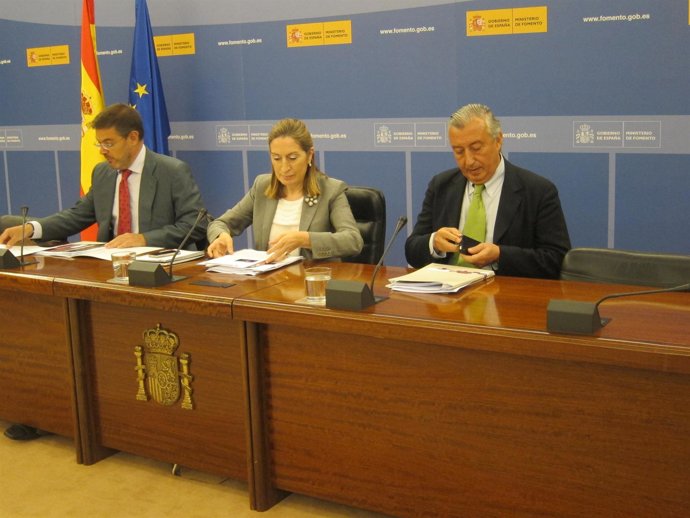 Rafael Catalá, Ana Pastor y Julio Gómez Pomar