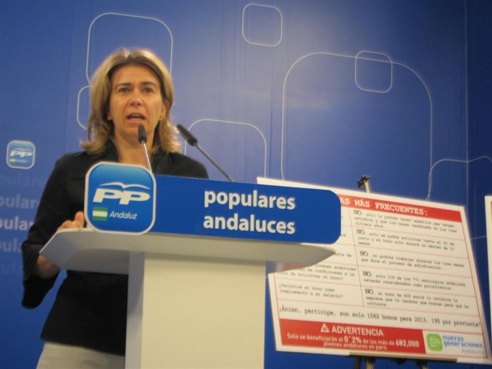 La portavoz de Empleo del PP-A, Teresa Ruiz Sillero, hoy en rueda de prensa