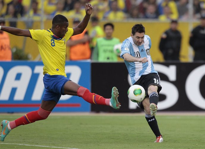 Leo Messi con la selección argentina ante Ecuador