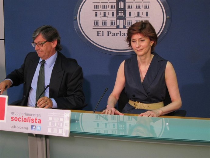 Vicenç Thomàs e Isabel Oliver