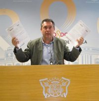 Espadas se ofrece a publicar sus declaraciones de la renta en la web municipal y urge a Zoido a hacer lo mismo