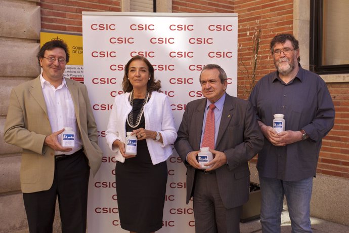 Investigadores del CSIC, Carmen Vela y Emilio Lora Tamayo