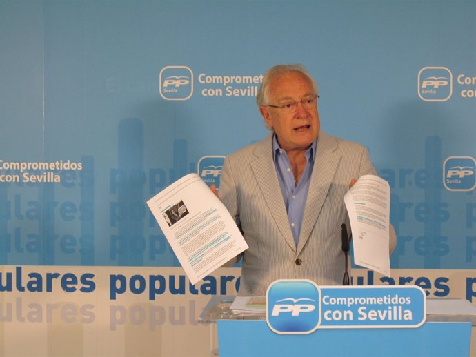 El parlamentario popular por Sevilla Jaime Raynaud 