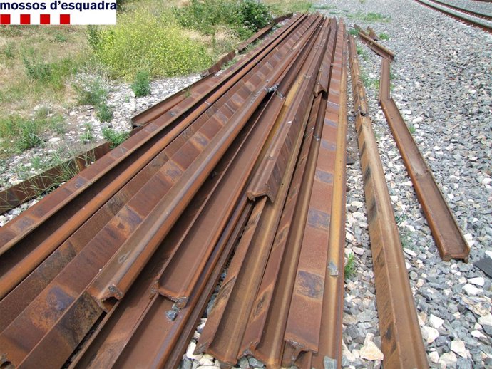 Vías de tren recuperadas tras un intento de robo en Vila-seca