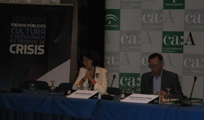 Emelina Fernández y Enrique Bustamante