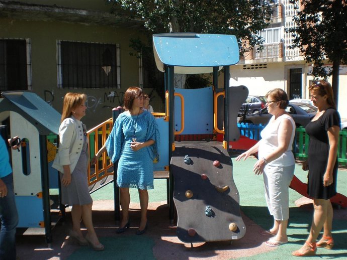 Las concejalas del PSOE Begoña Medina y María Gámez