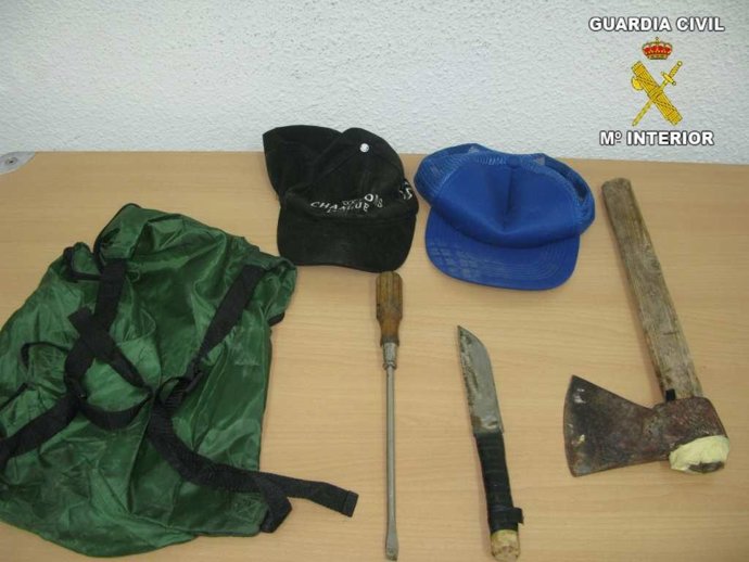 Material intervenido tras un atraco en Sagunto