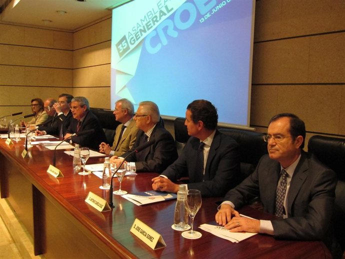 Valcárcel en la clausura de la Asamblea de la CROEM