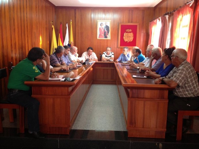 Reunión sobre el desbloquelo de la carretera La Aldea Agaete