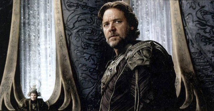 Russell Crowe en Man of Steel