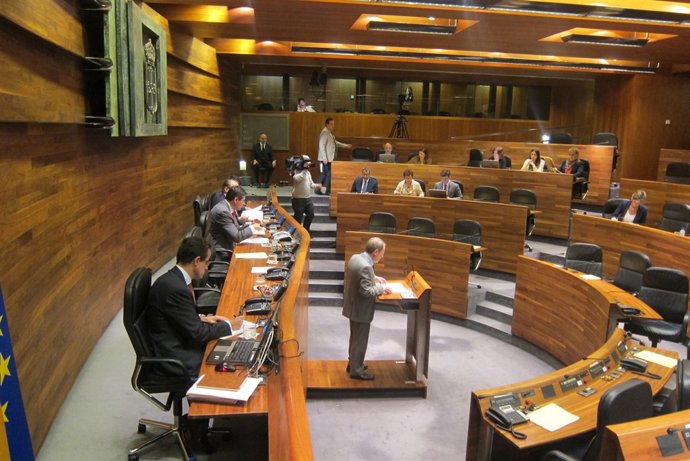 Aurelio Martín interviene en el Pleno de la Junta General