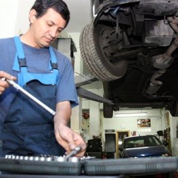 Operario en una fábrica