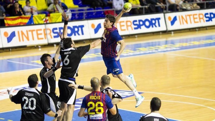 Mikel Aguirrezabalaga con el FC Barcelona Intersport