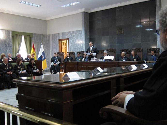 El presidente del TSJC, José Ramón Navarro Miranda