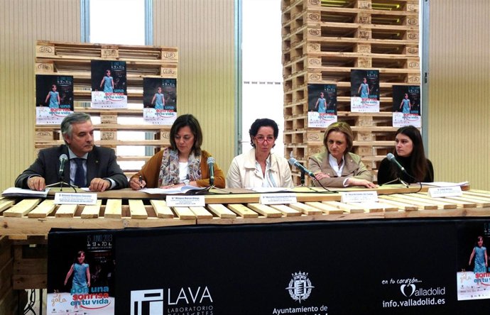 Presentación 'Pon una sonrisa en tu vida'